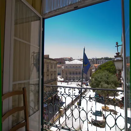 Konukevi Residencial Geres 3*