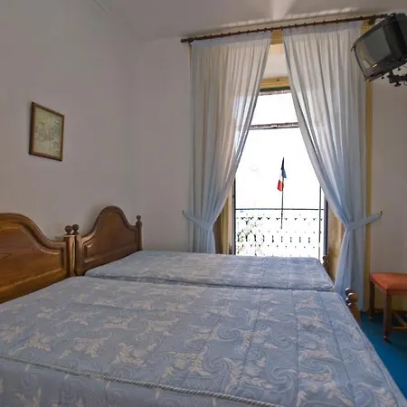 Residencial Geres 3*