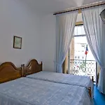 Residencial Geres 3*