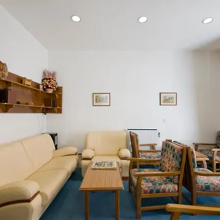 Guest house Residencial Geres 2*